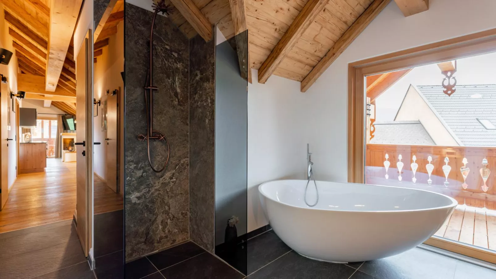 AlmApARTment Mauterndorf Pichl 8-3-Bathroom