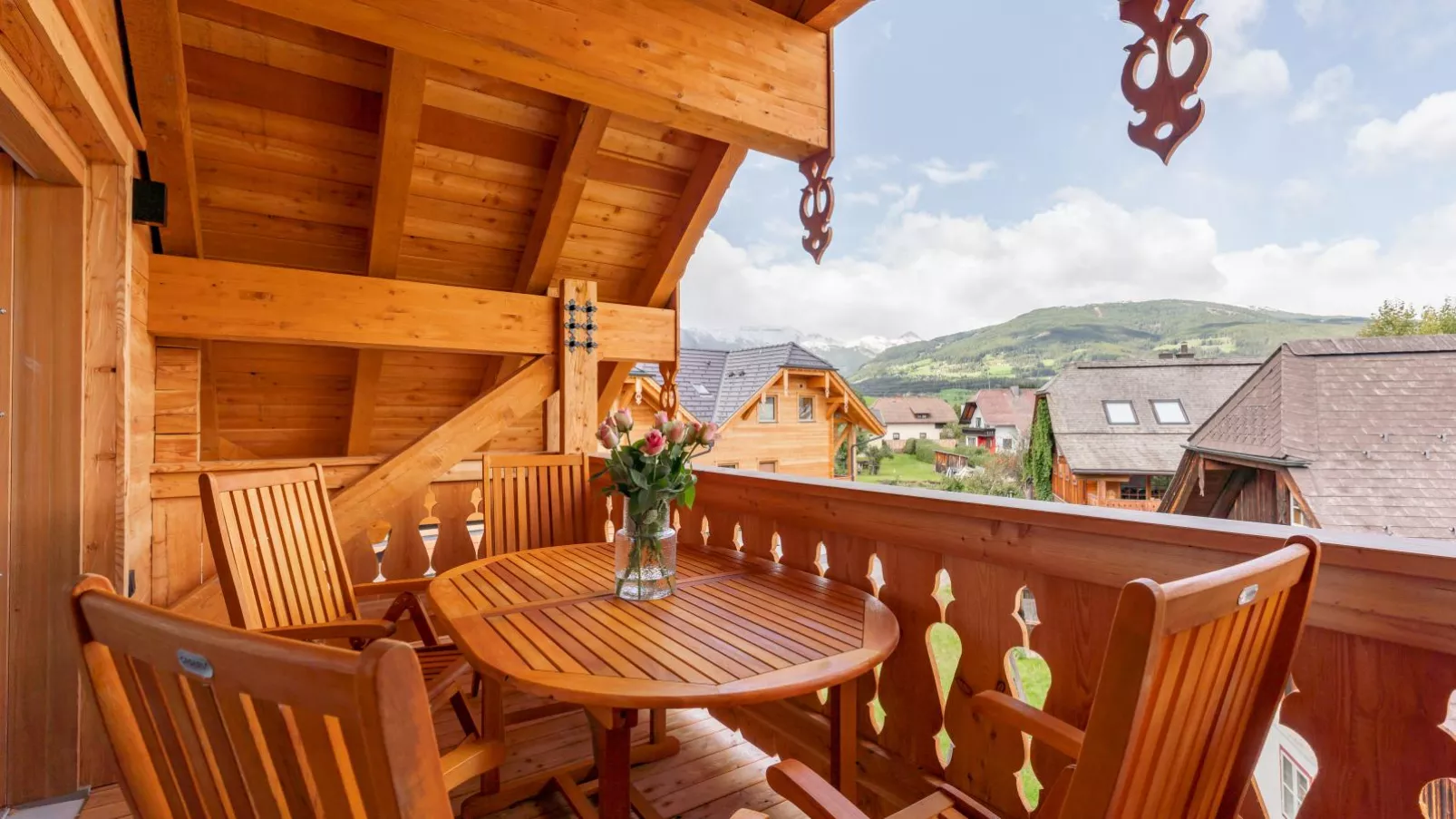 AlmApARTment Mauterndorf Pichl 8-3-Terrace balcony