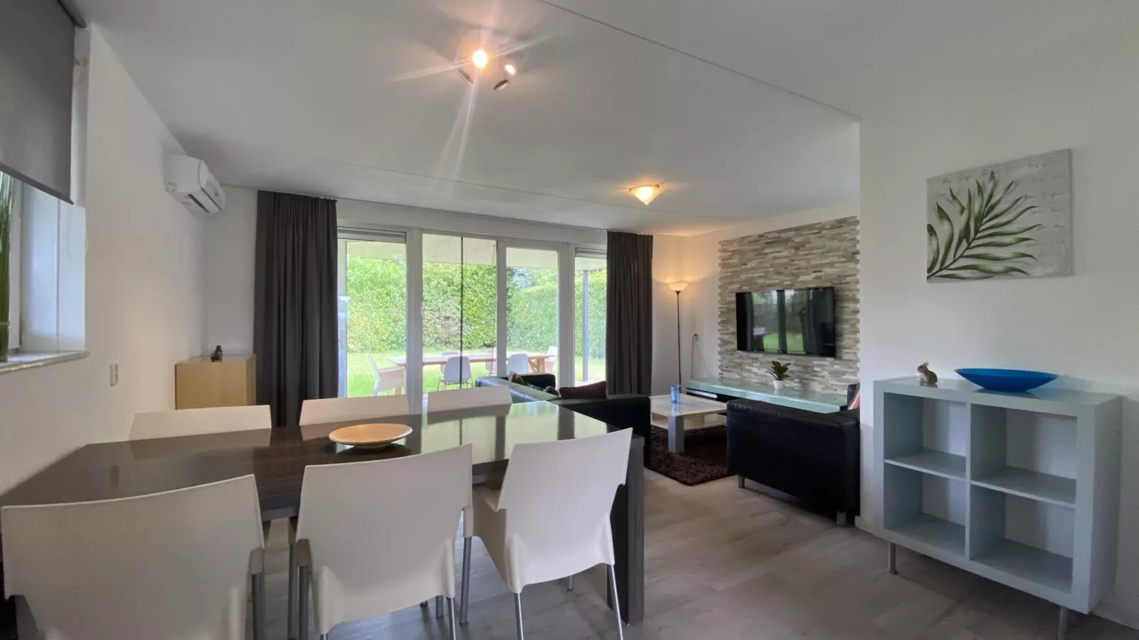 Villa Christina-Dining room