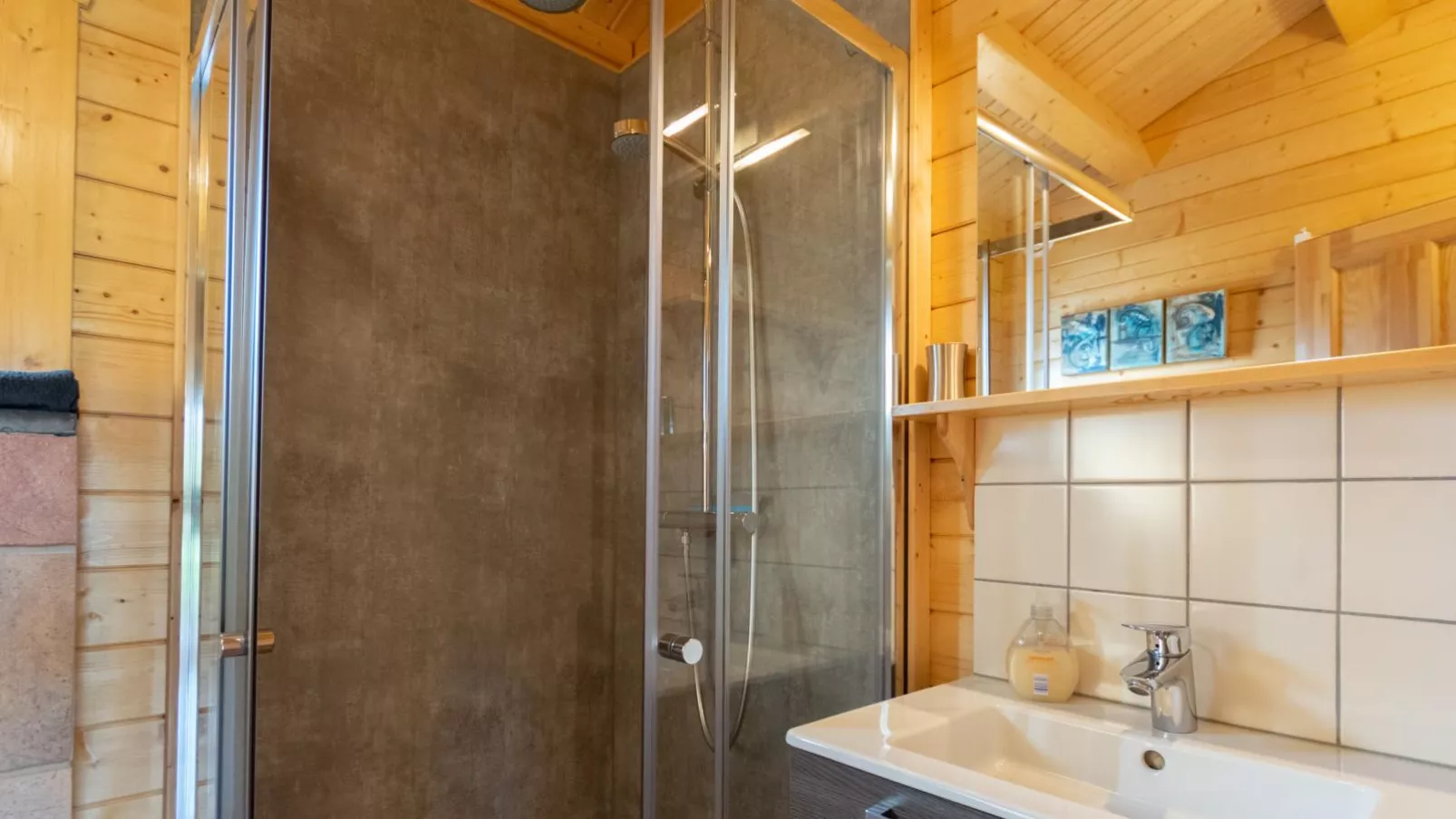 Onder de oude Eik-Bathroom