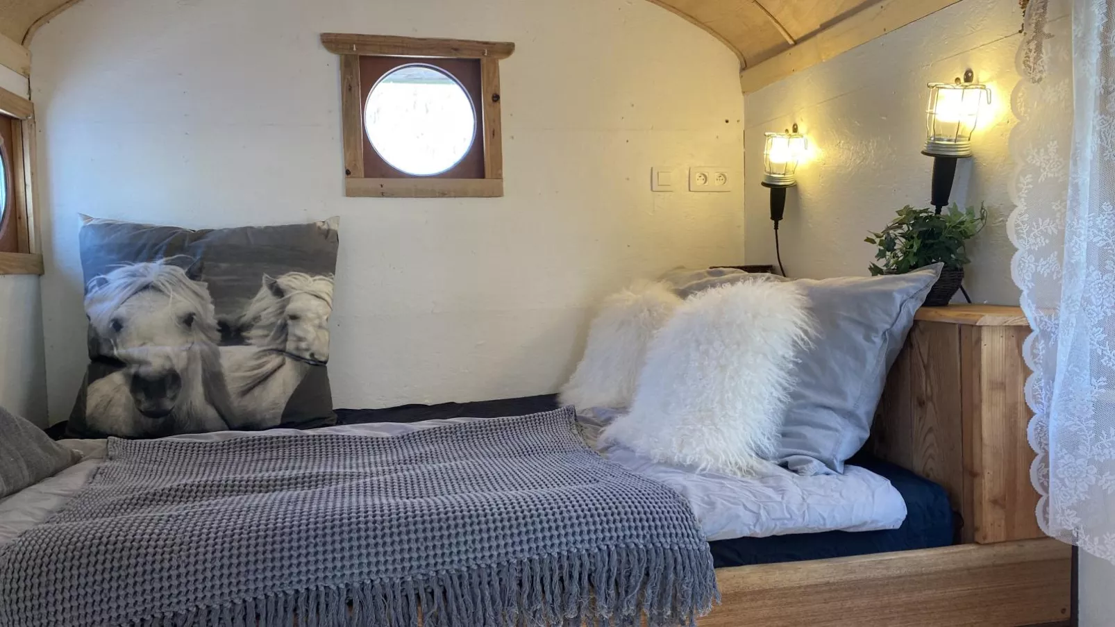 Pipowagen het Oventje-Bedroom