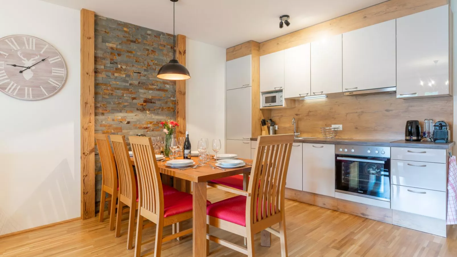 Lungau Residence-Dining room