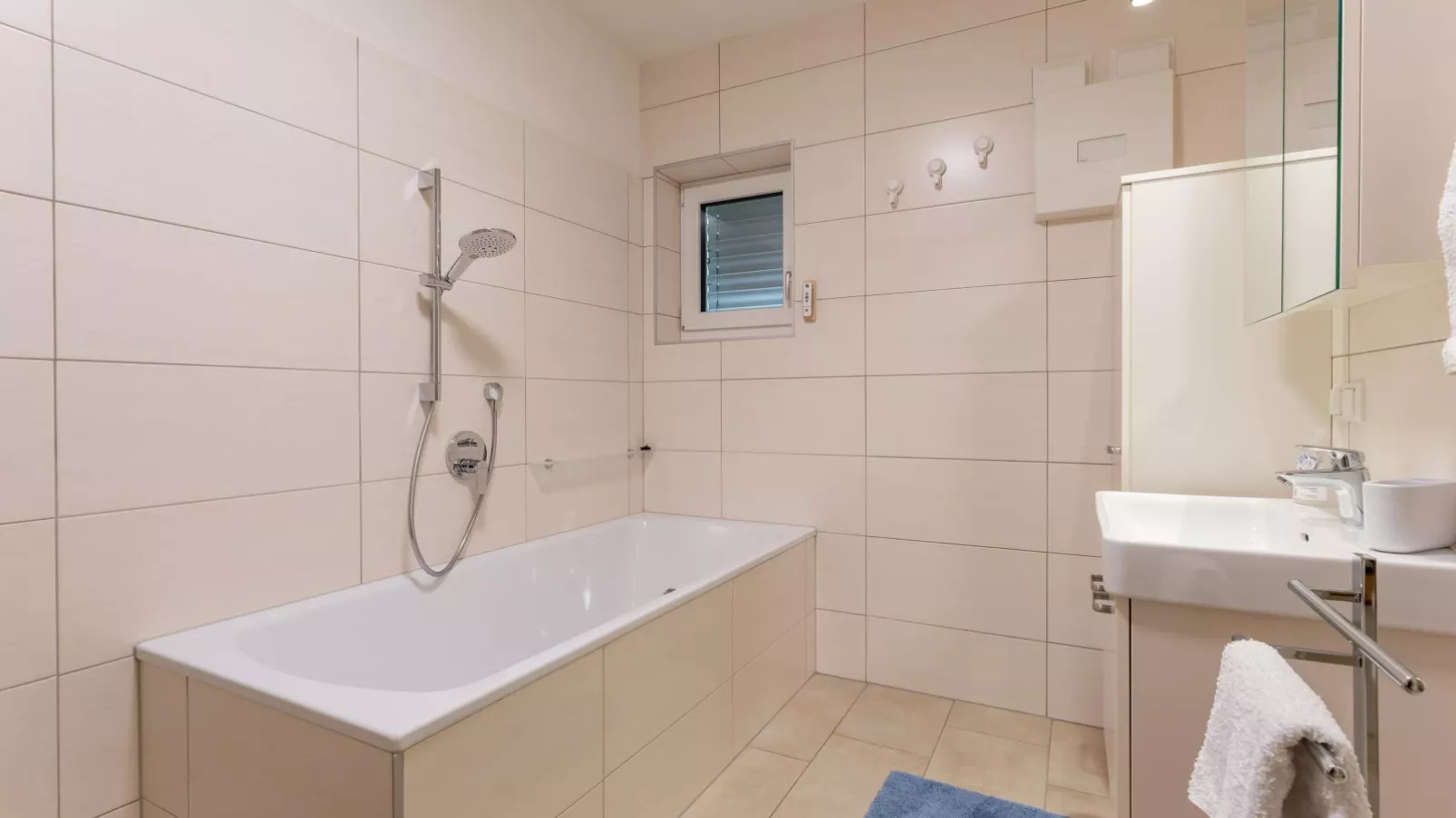 Lungau Residence Top 0-6-Bathroom