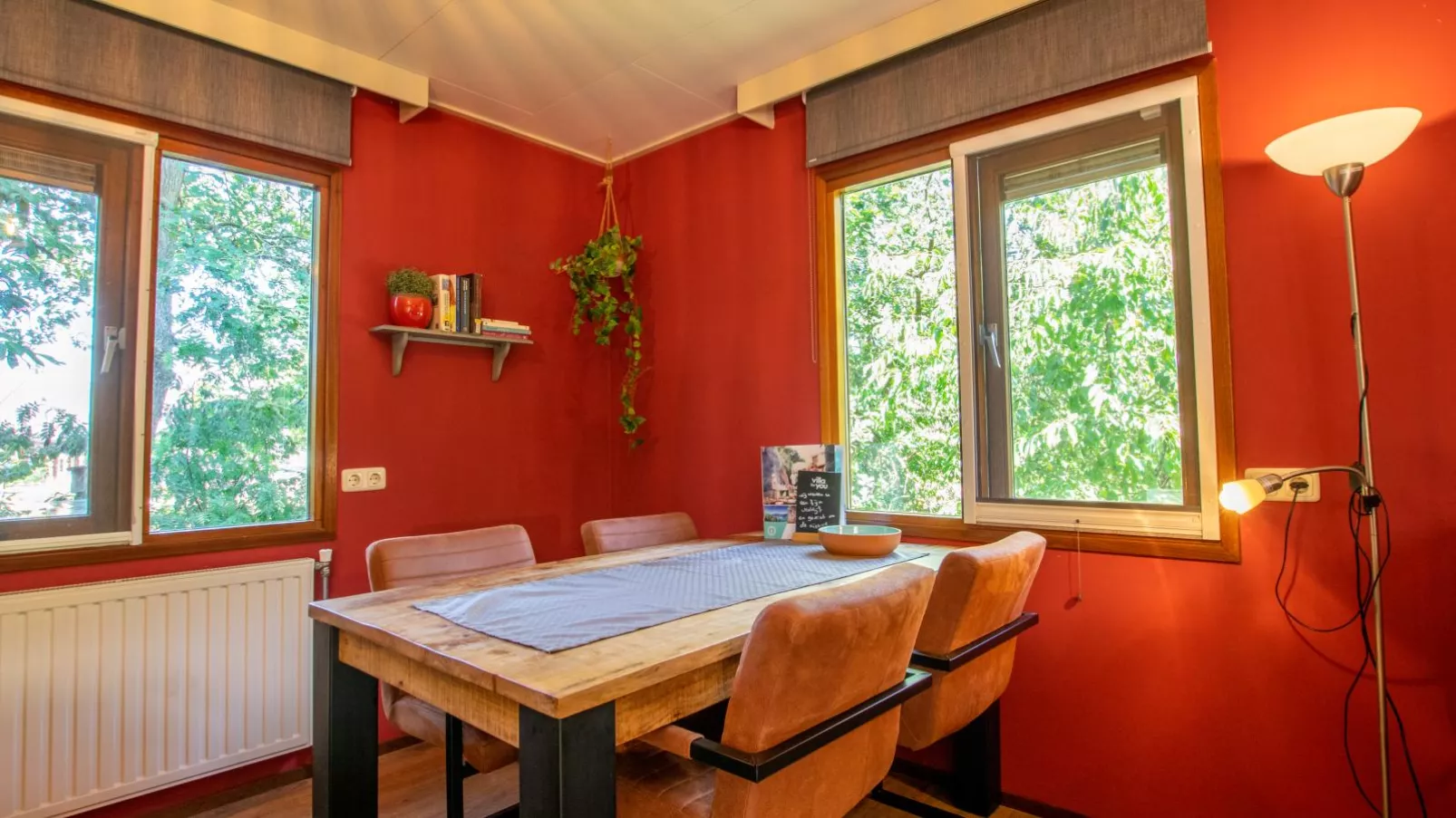 Witte Bungalow-Salle à manger