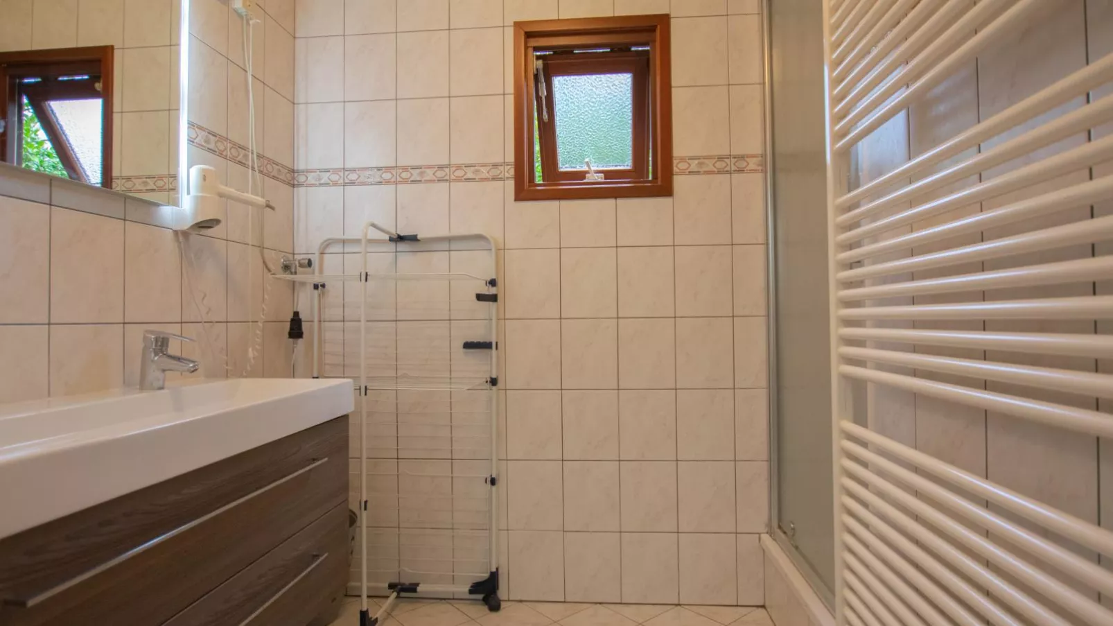Villa Maashorst-Bathroom