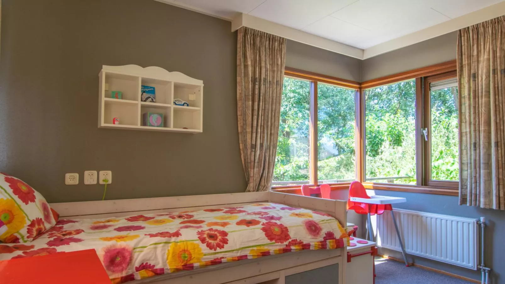 Villa Maashorst-Bedroom