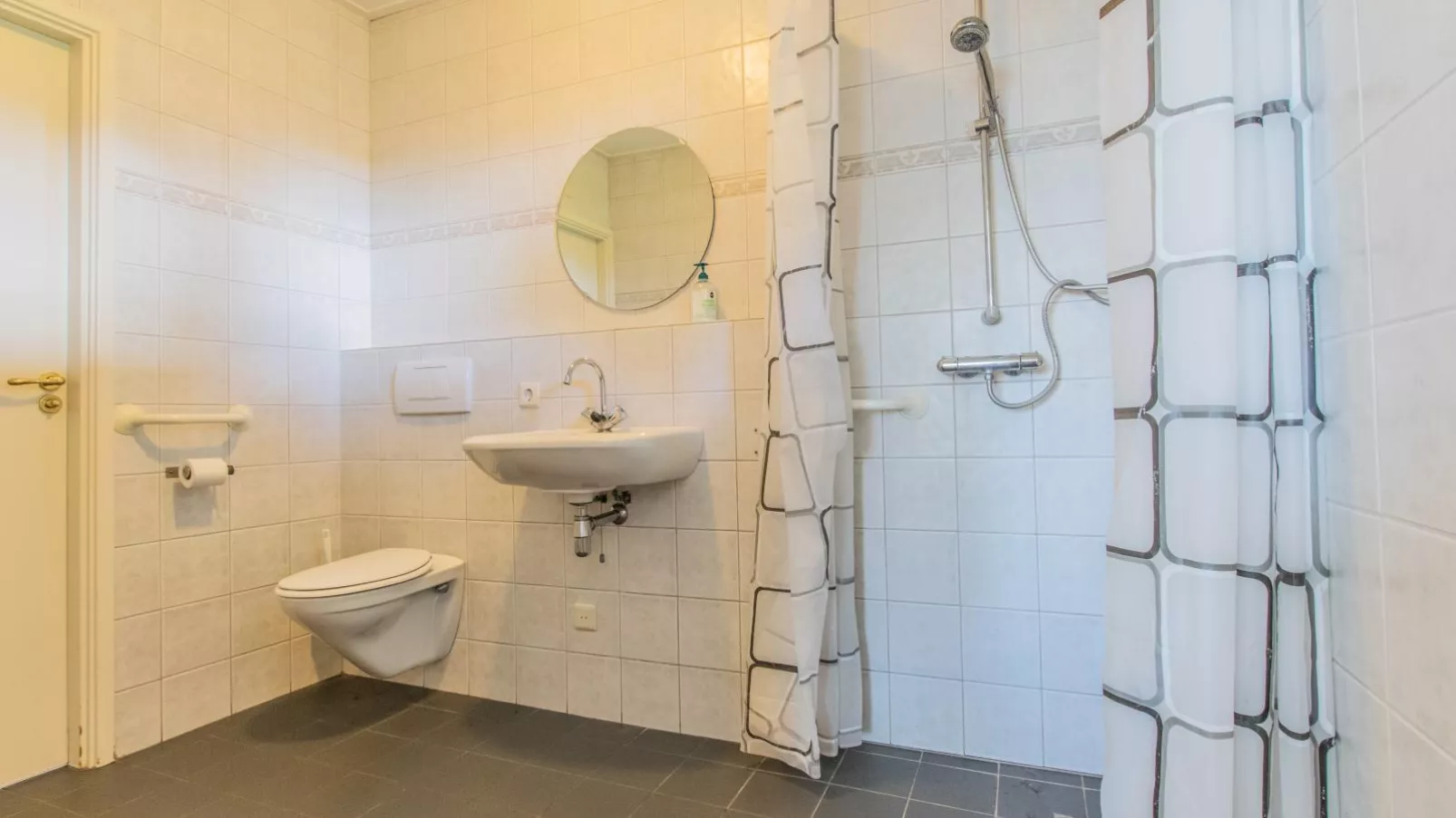 By Romme-Bathroom