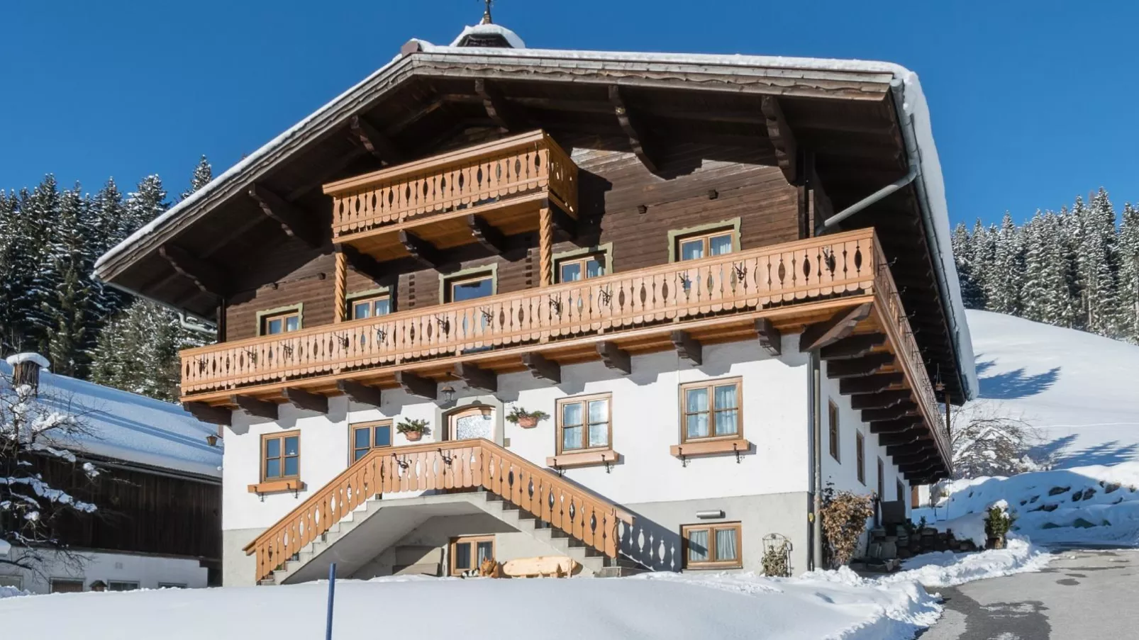 Haus Tanja-Außenbereich Winter