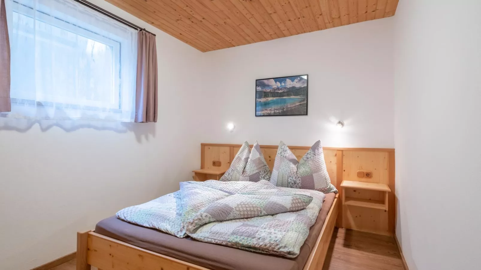 Schüttbach-Bedroom