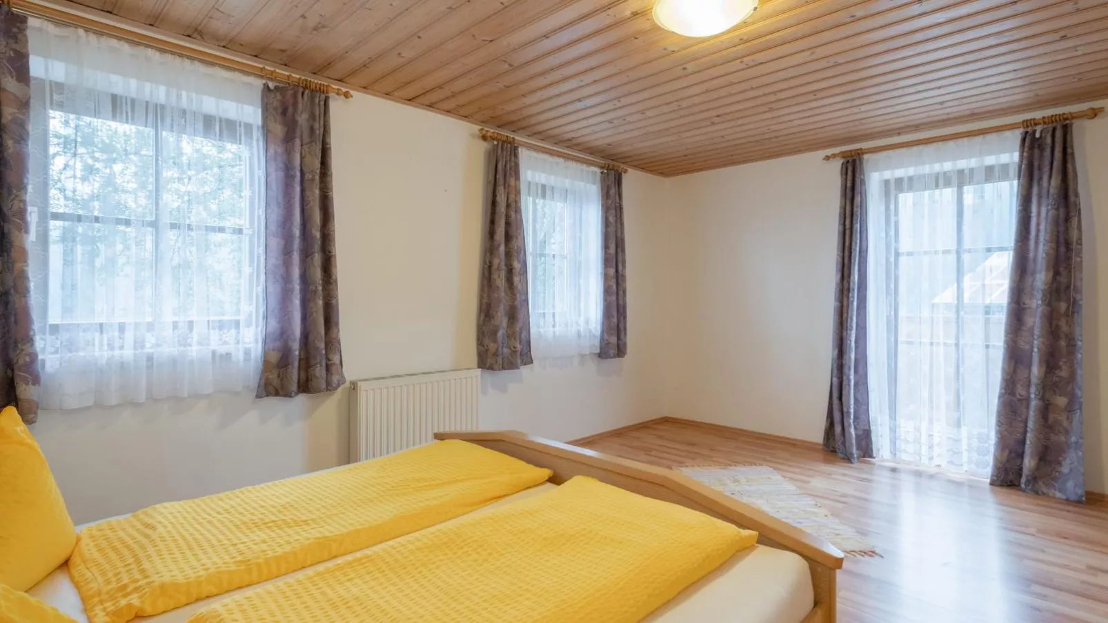 Haus Durchegg-Bedroom