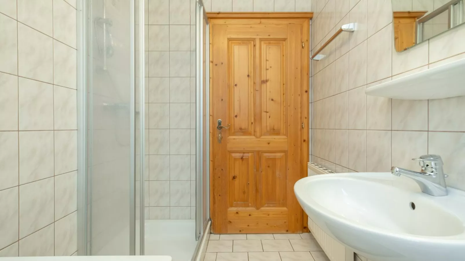 Haus Durchegg-Bathroom
