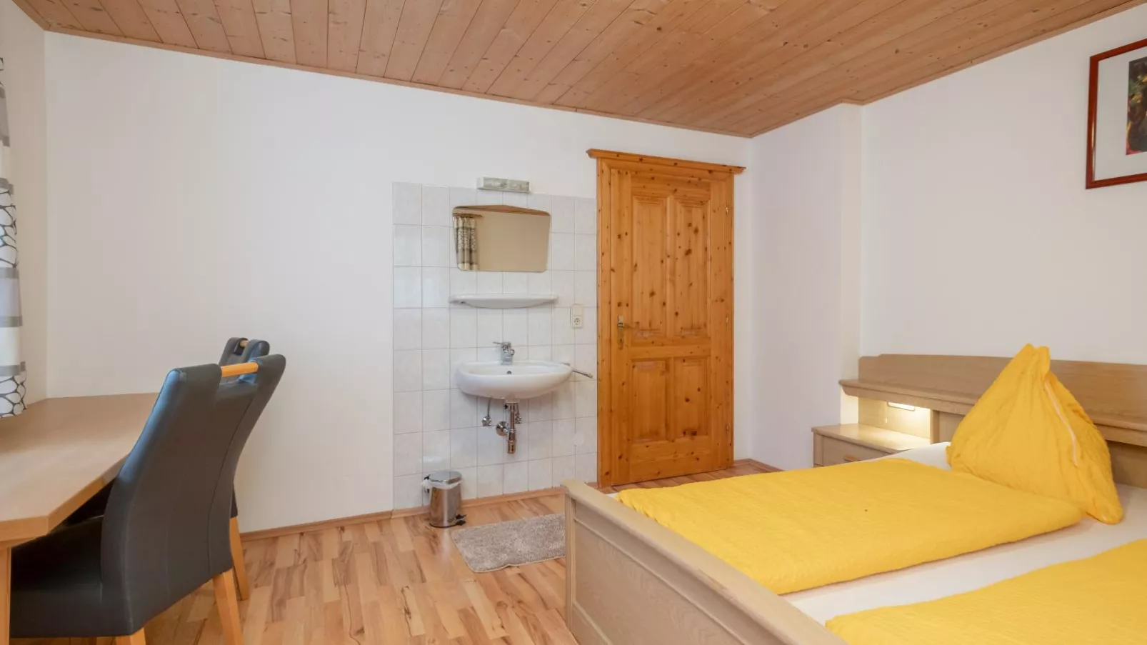 Haus Durchegg-Bedroom