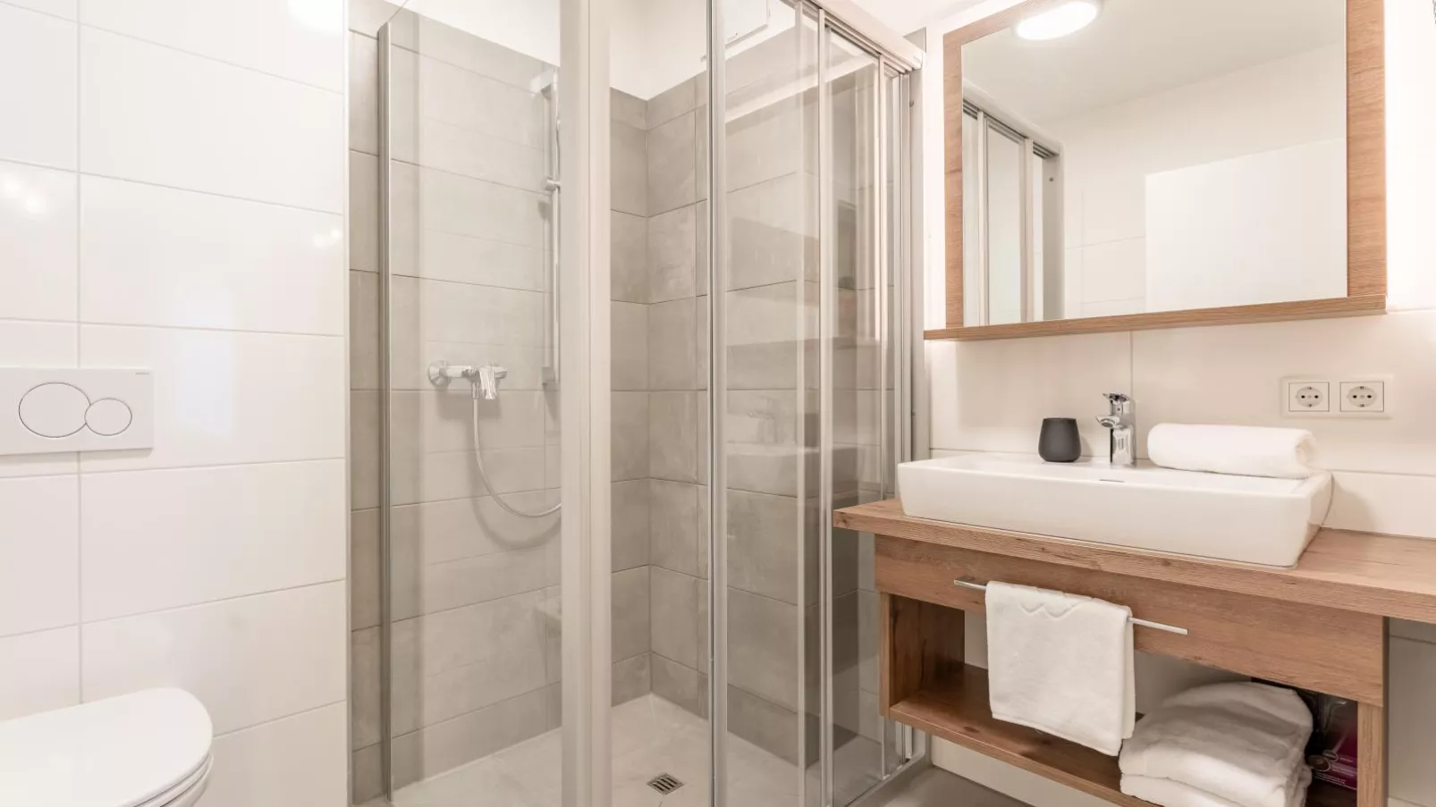 Falken Suites TOP 2-Bathroom