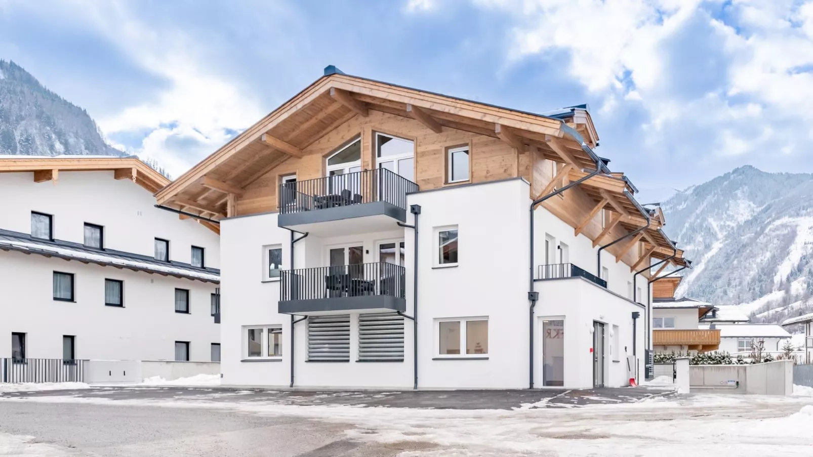 Falken Suites TOP 3-Exterior winter