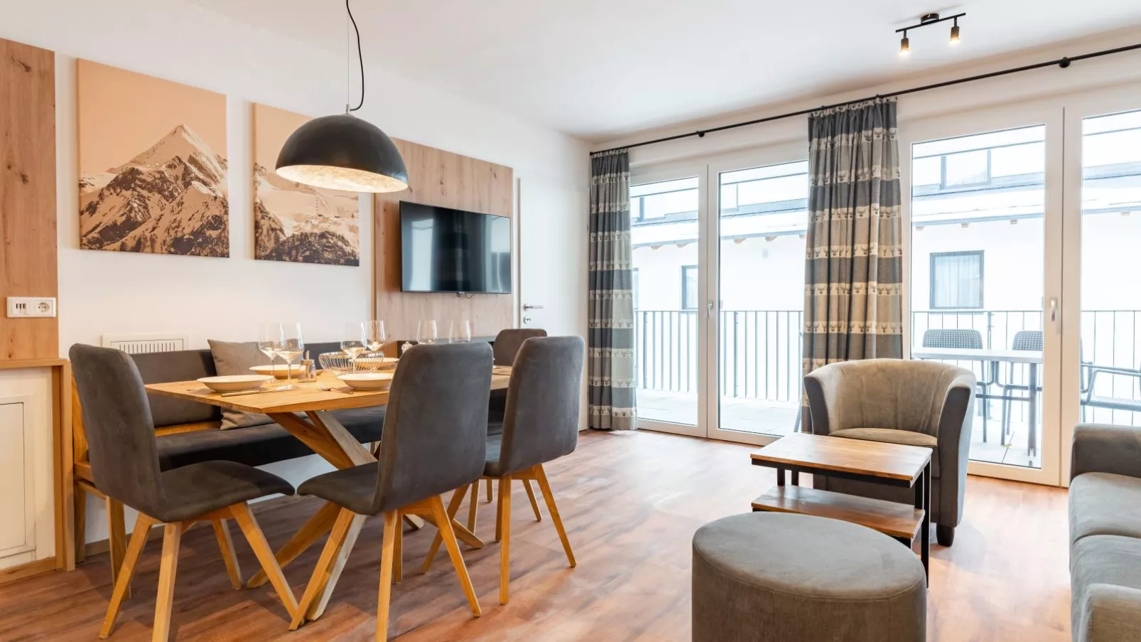 Falken Suites TOP 4-Dining room