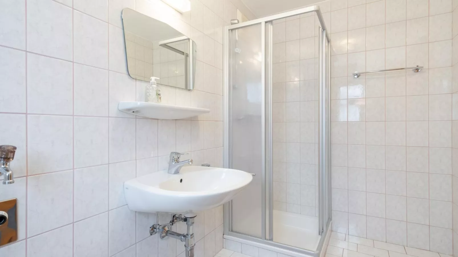 Haus Durchegg OG-Bathroom