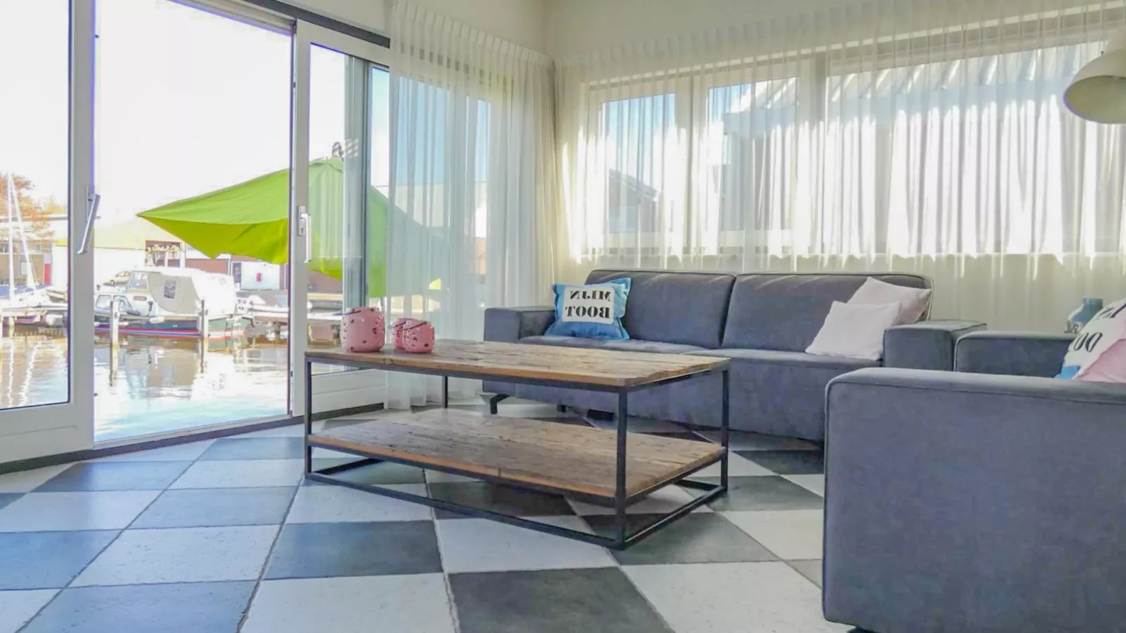 Woonark De Woude-Living room