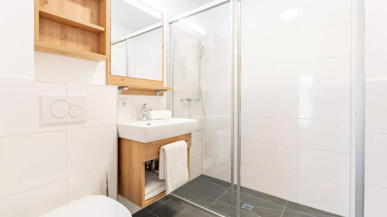 Falken Suites TOP 4-Bathroom
