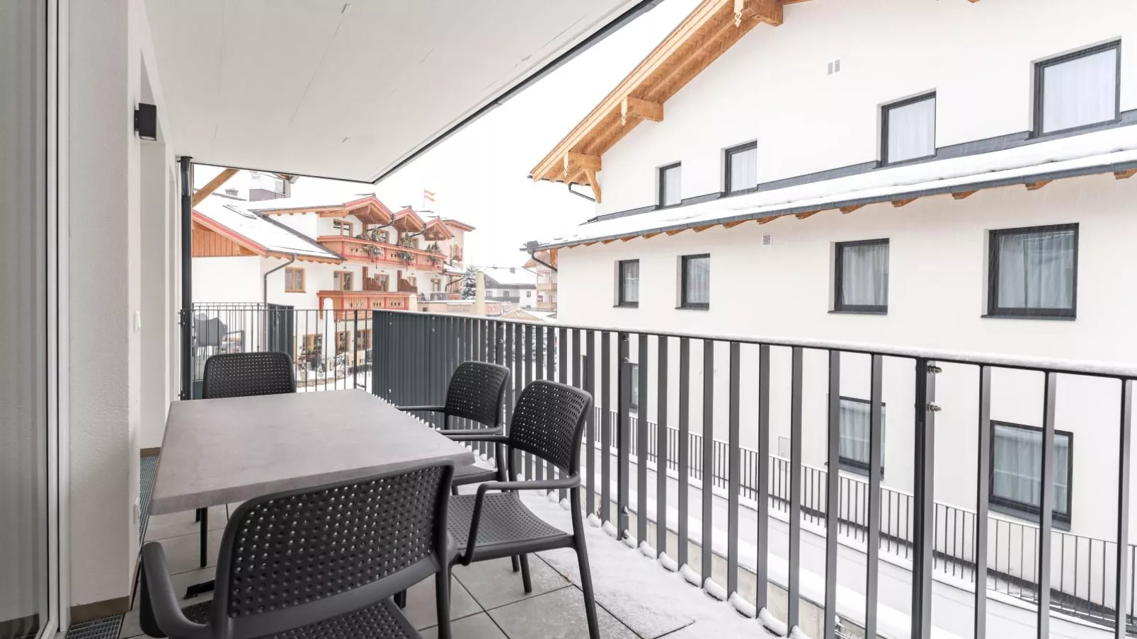 Falken Suites TOP 4-Terrace balcony