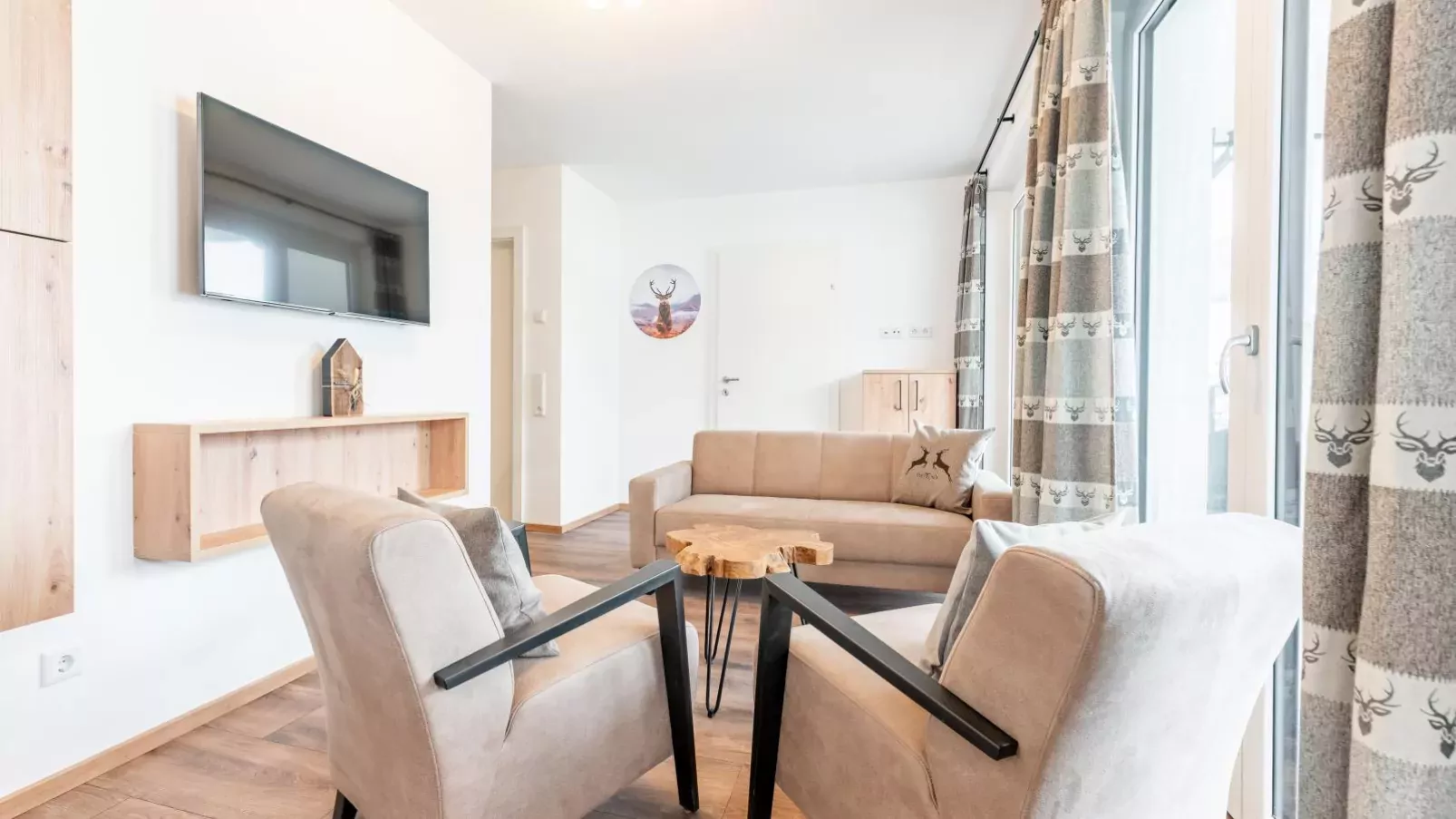 Falken Suites TOP 5-Living room