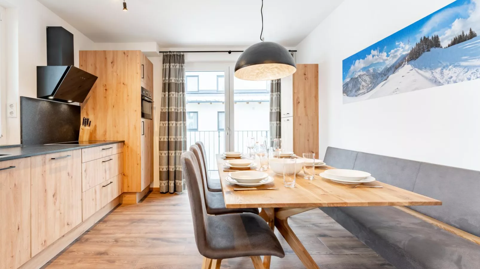 Falken Suites TOP 5-Dining room