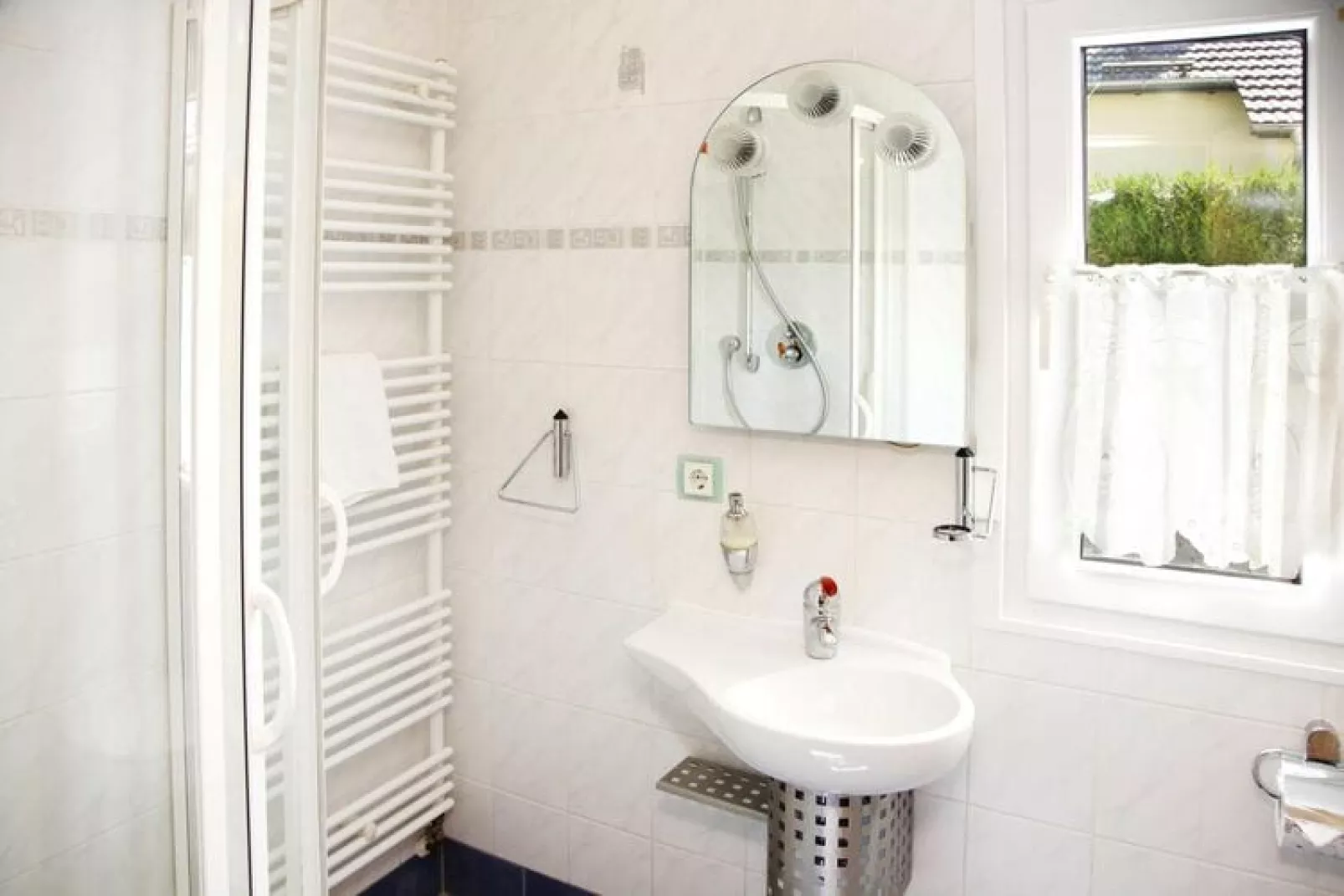 Adler 145 qm-Bathroom