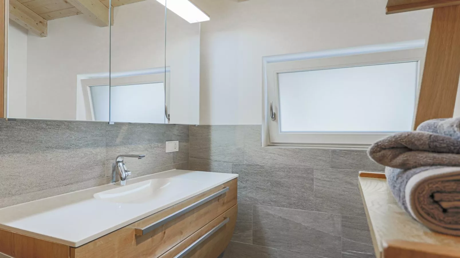 Michaela-Bathroom