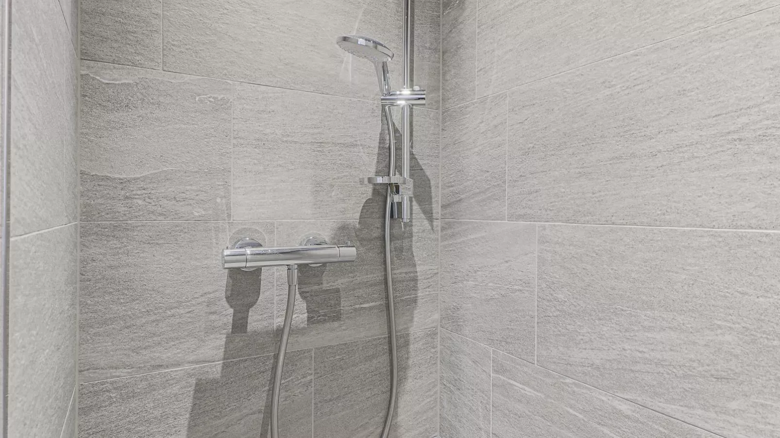 Michaela-Bathroom