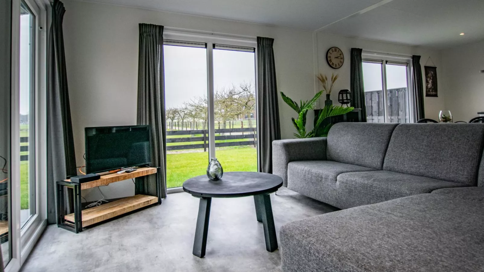 De Zwaluw-Living room