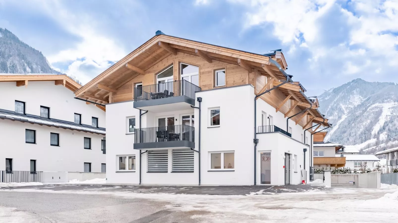 Falken Suites TOP 6-Exterior winter