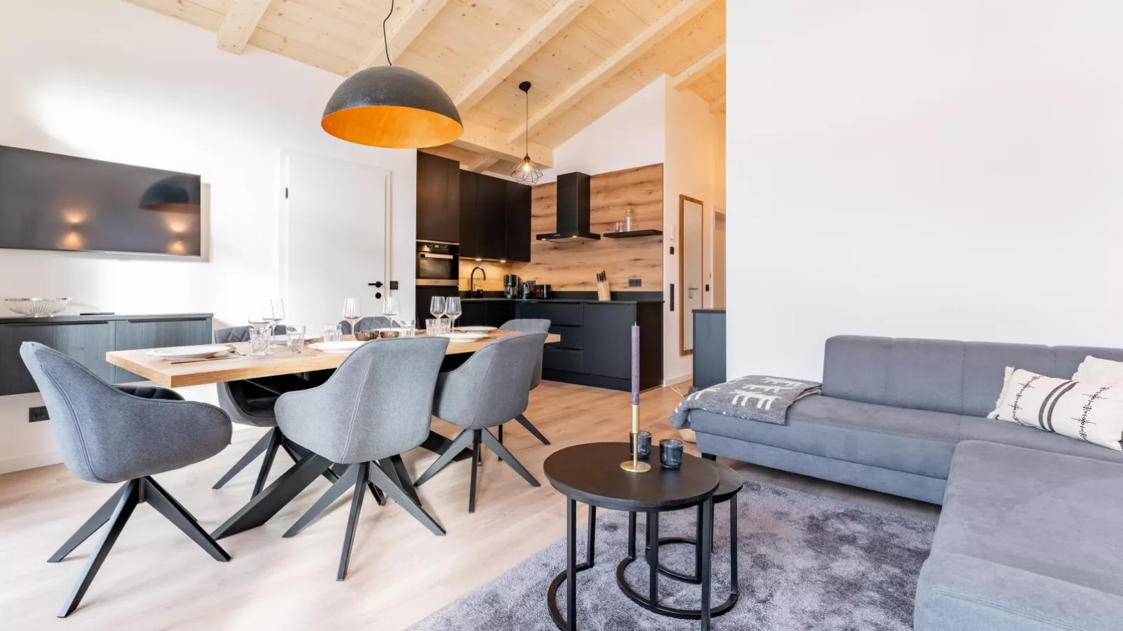 Falken Suites TOP 6-Living room