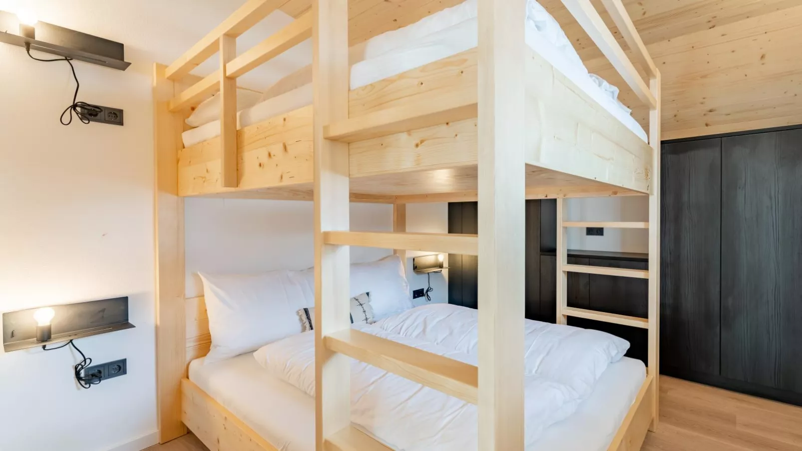 Falken Suites TOP 6-Bedroom