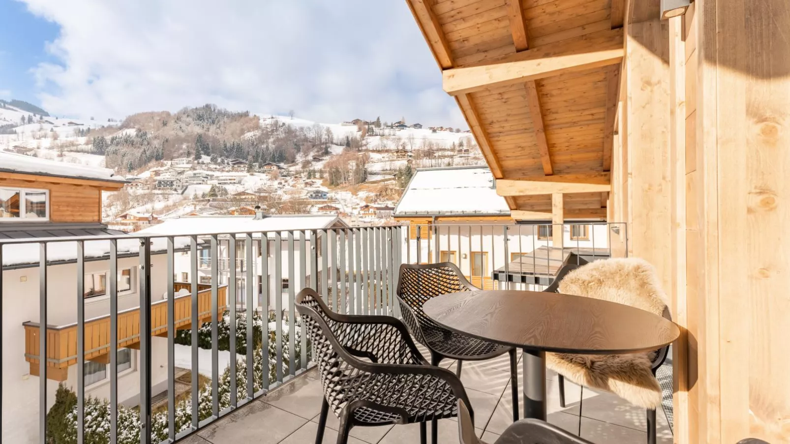 Falken Suites TOP 6-Terrace balcony