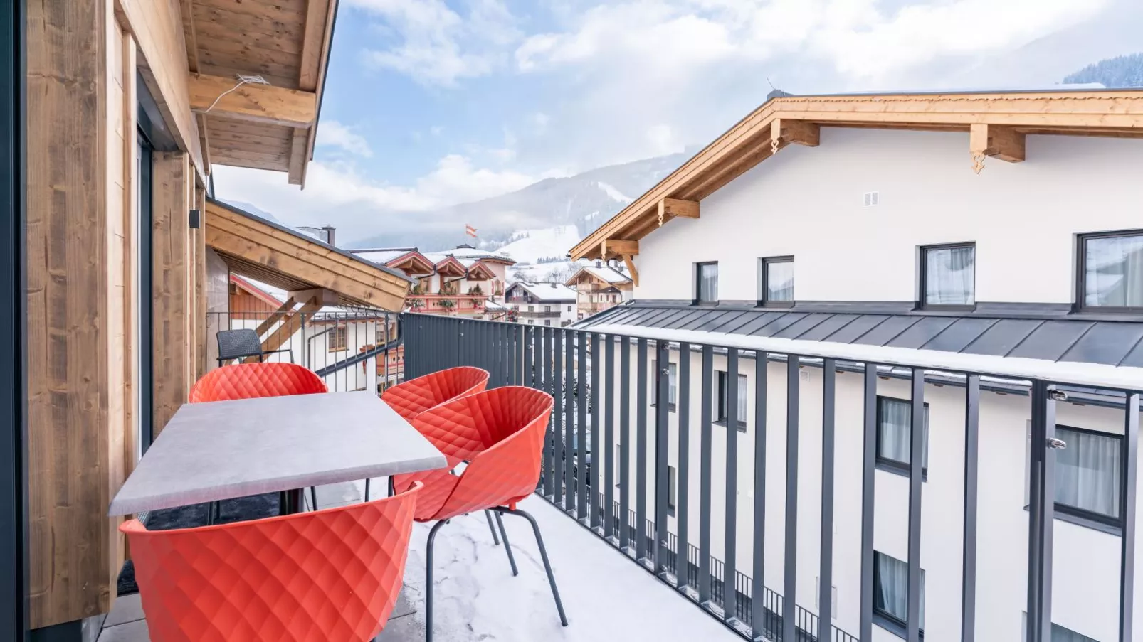 Falken Suites TOP 7-Terrace balcony
