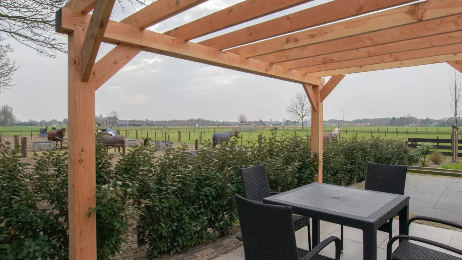 De Huismus-Terrace balcony