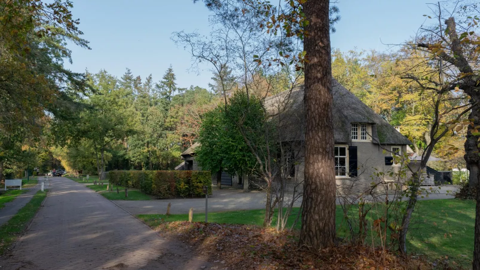 De Jager en de gelagkamers-Außenbereich Sommer