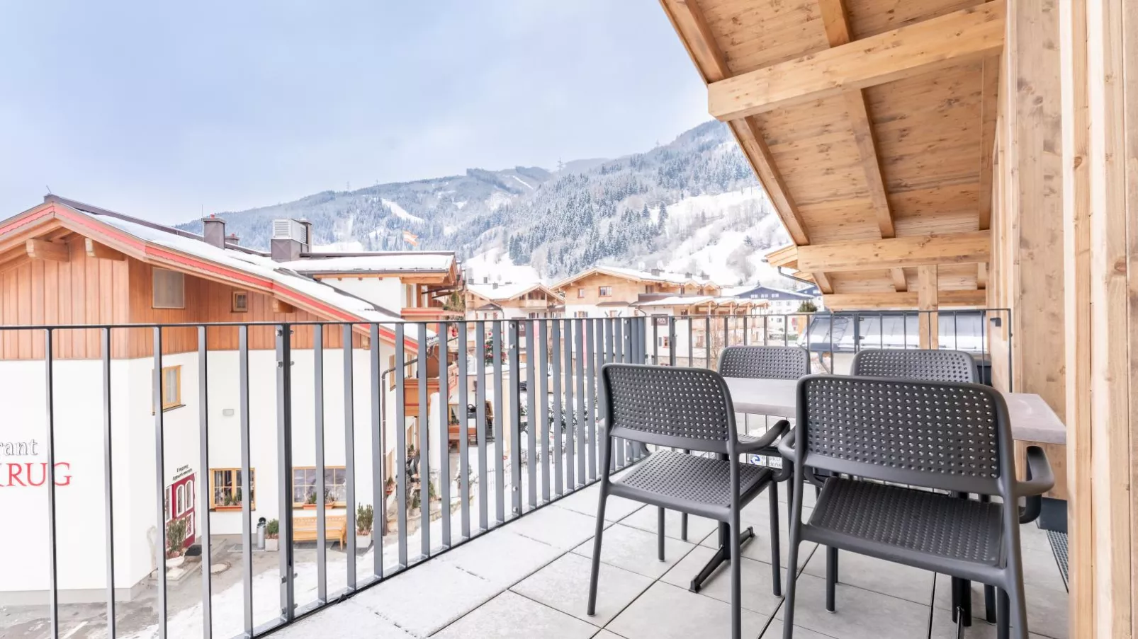 Falken Suites TOP 8-Terrace balcony