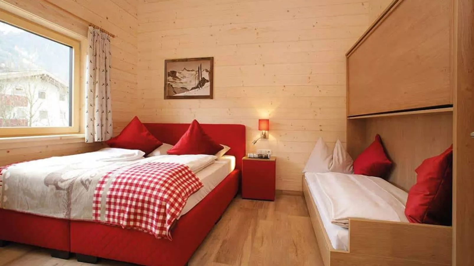 Kaprun Lodge - L-Bedroom