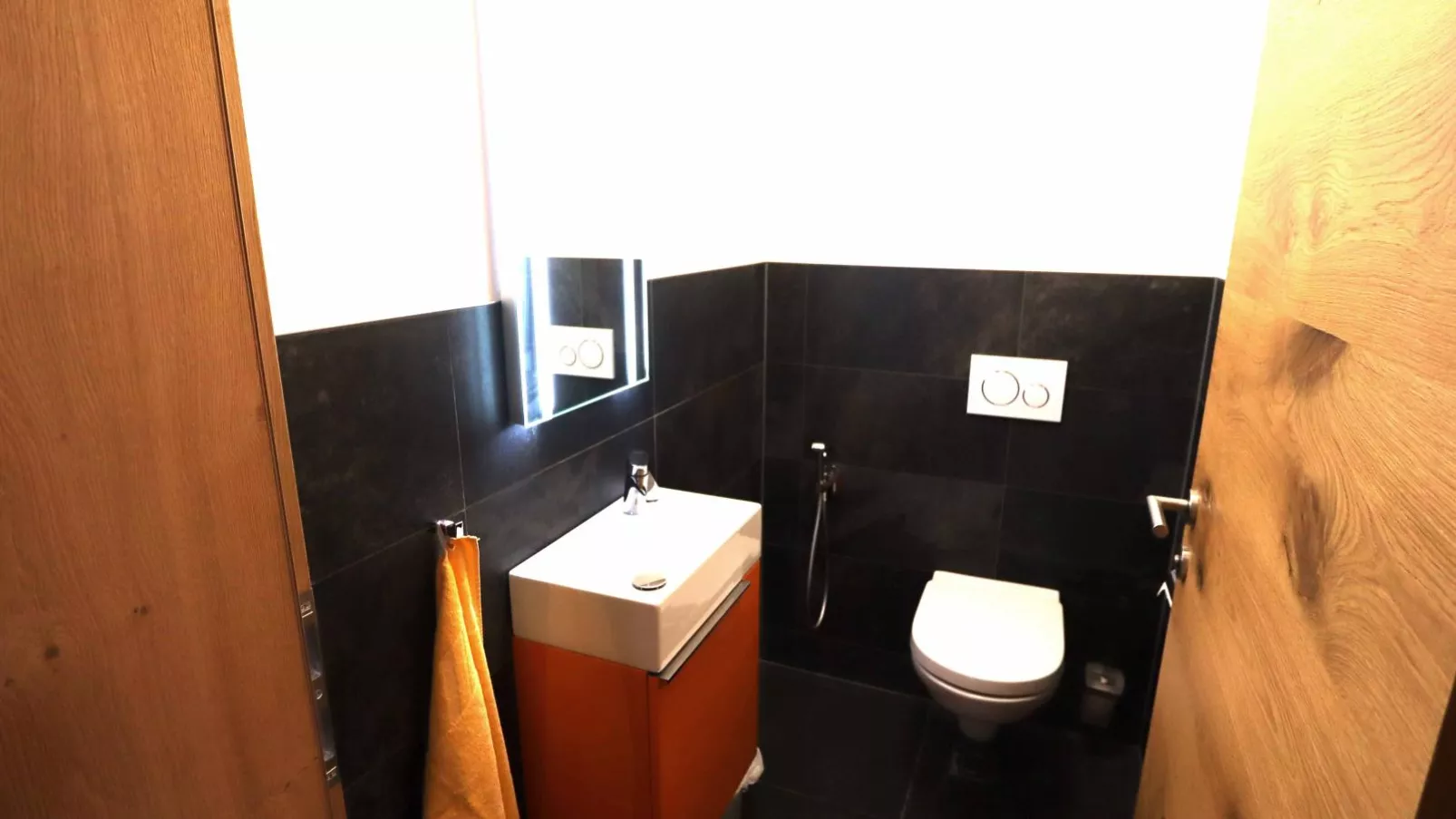 Kaprun Lodge - L-Bathroom