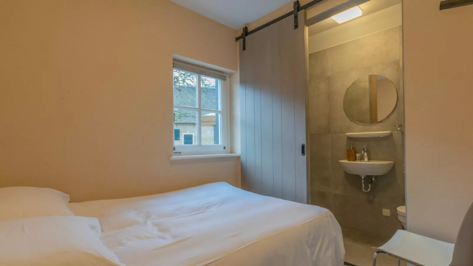 Jager en Hooijmijt-Bedroom