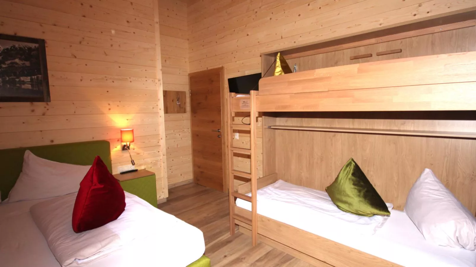 Kaprun Lodge - R-Bedroom