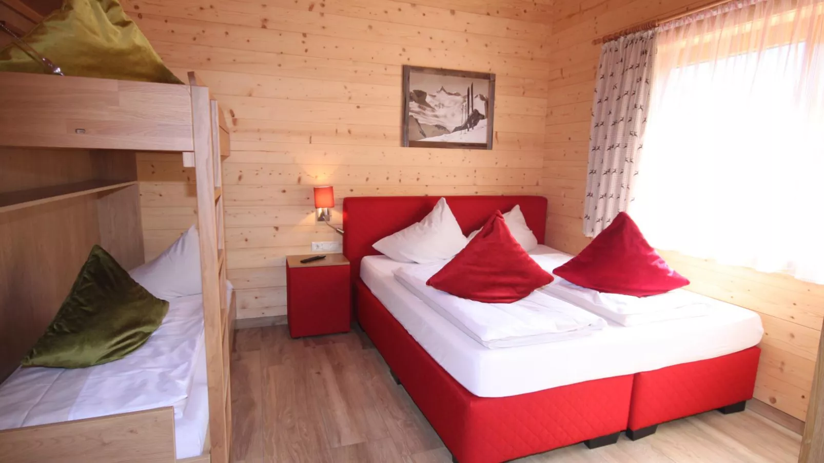 Kaprun Lodge - R-Bedroom