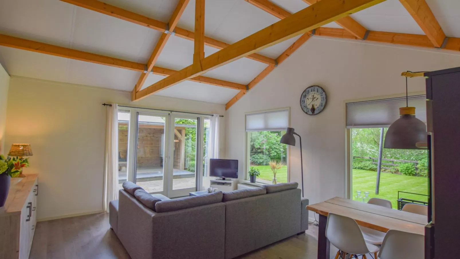 De IJsvogel-Living room