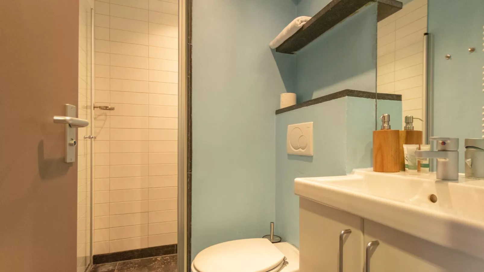 Landhuis de Vos-Bathroom