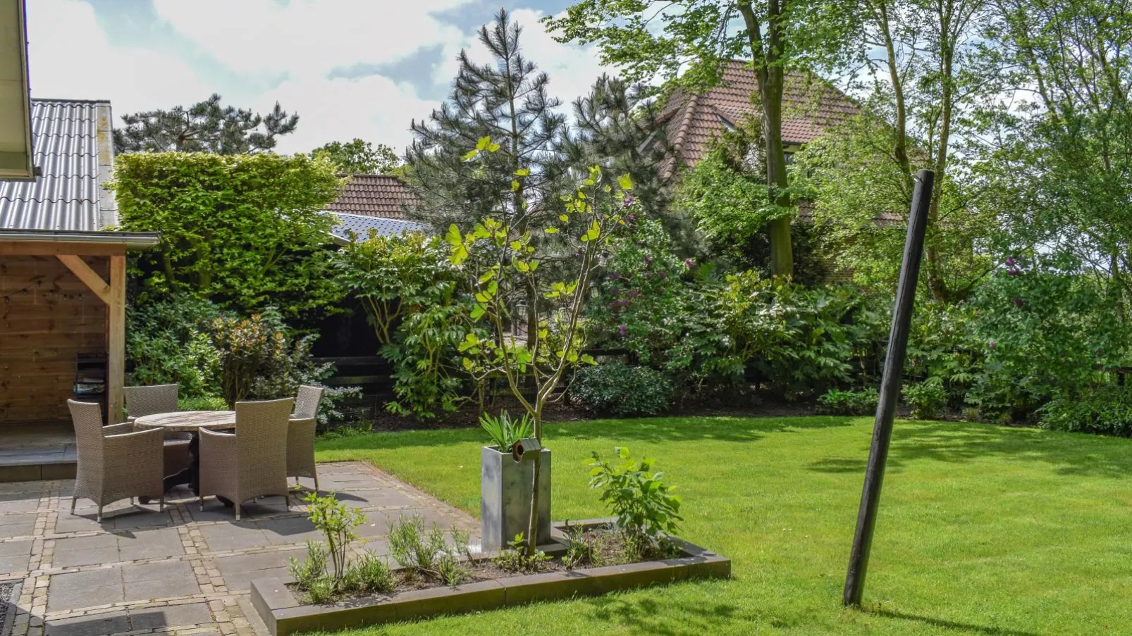 De IJsvogel-Gardens summer