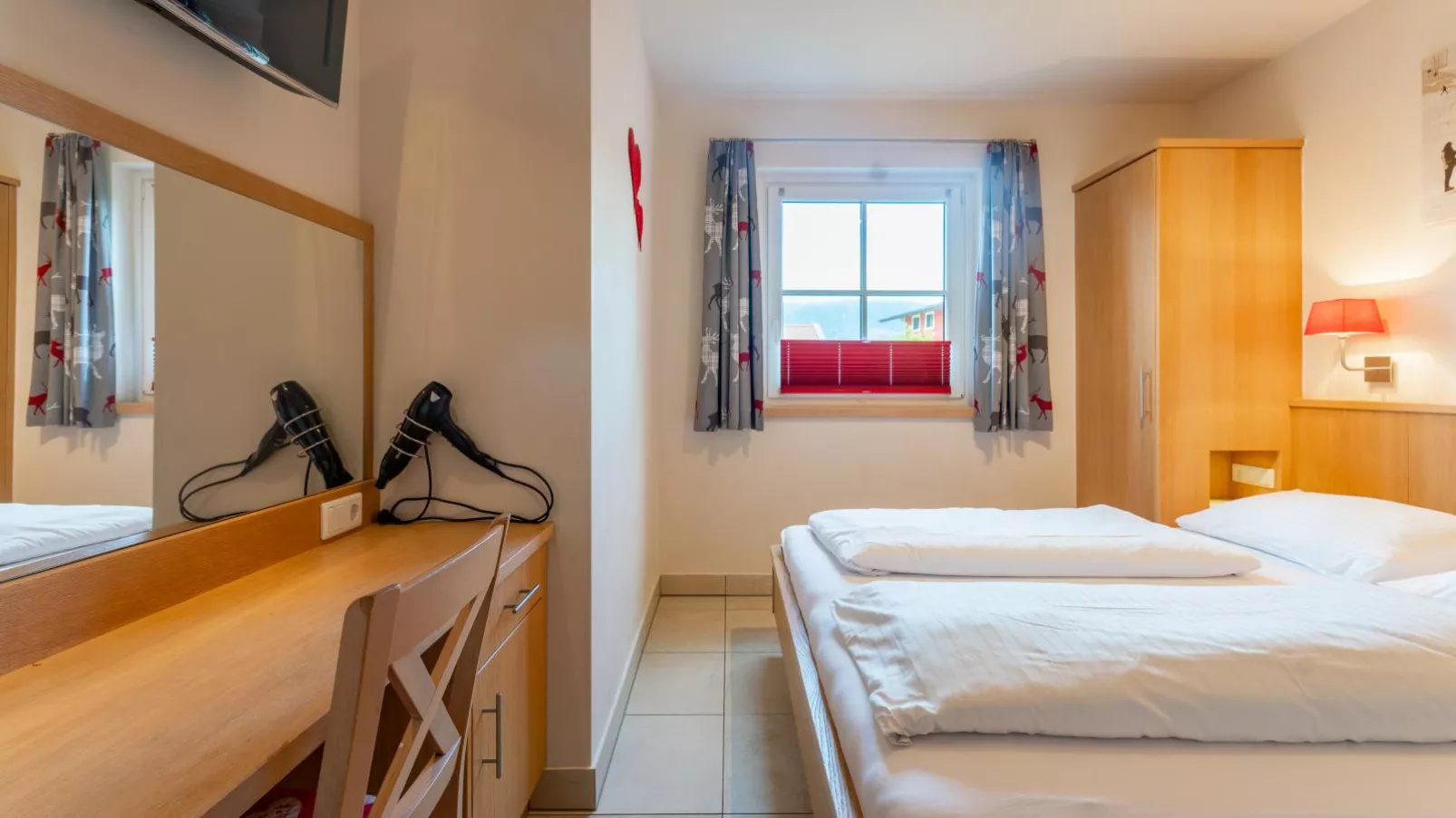 Arieke E10-Bedroom