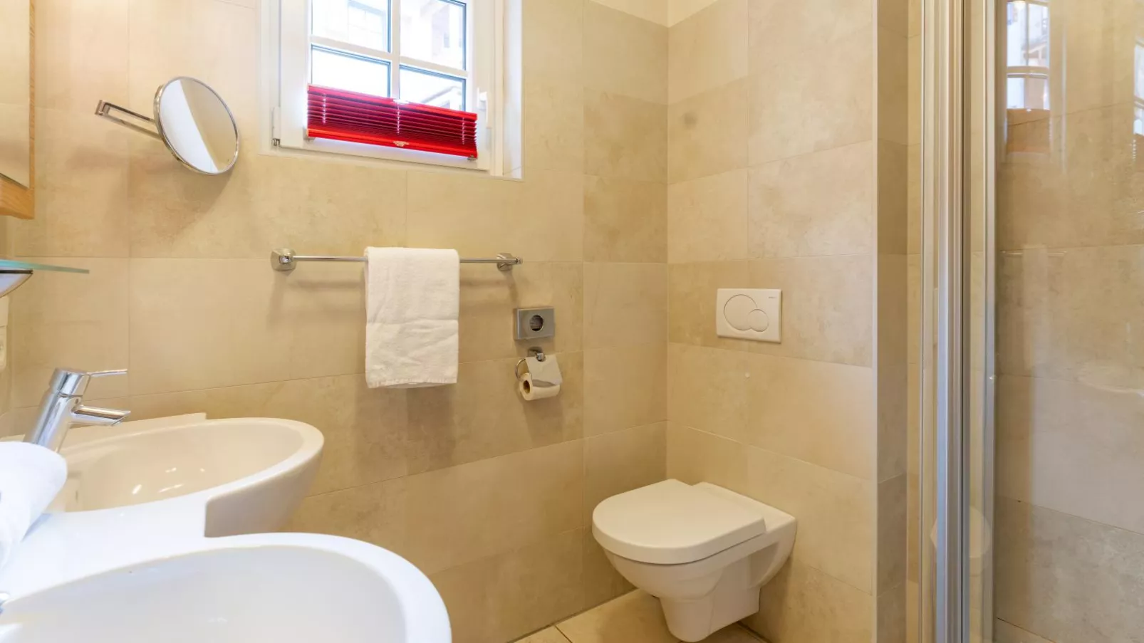 Arieke E10-Bathroom
