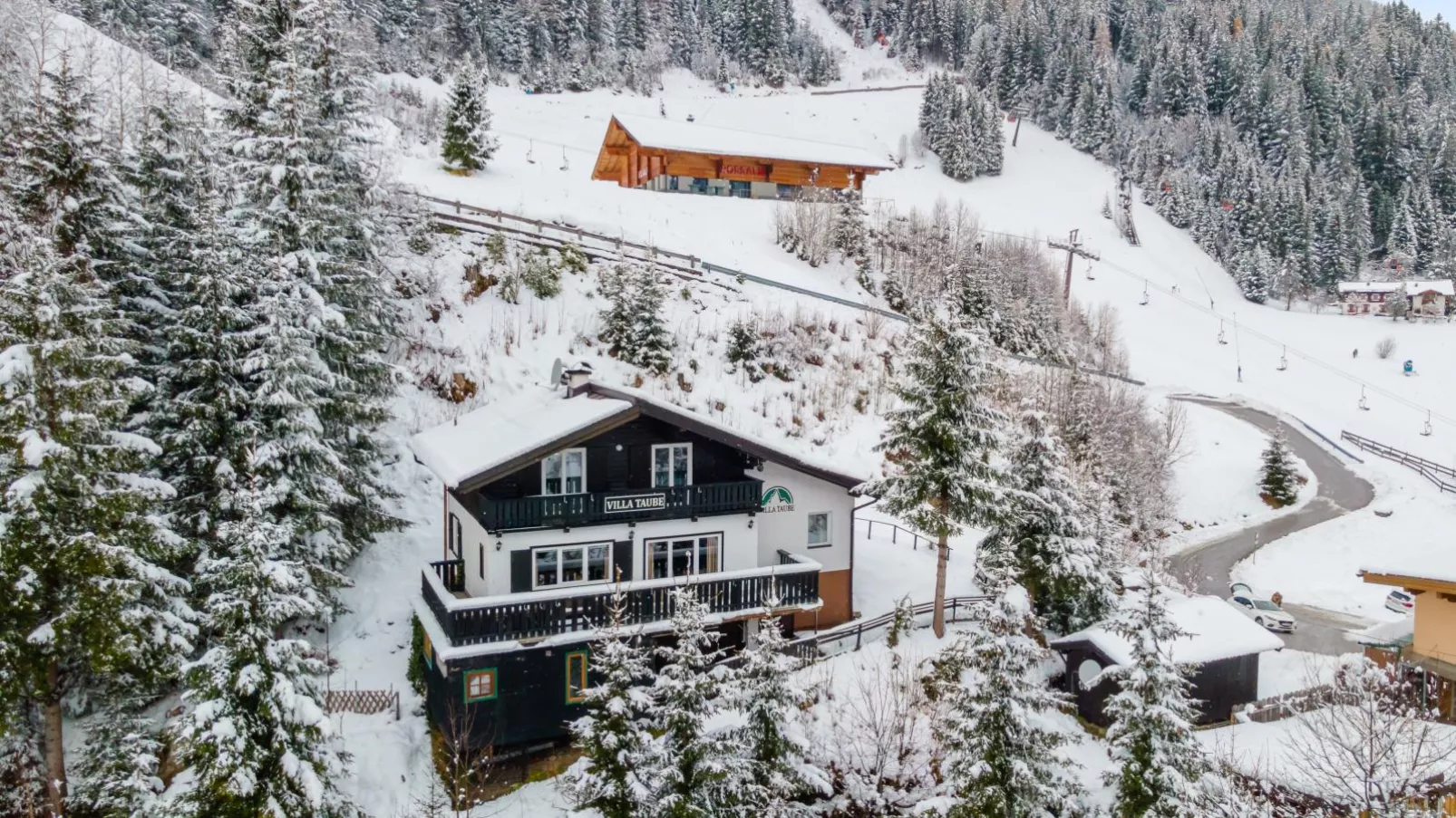 Villa Taube-Exterior winter