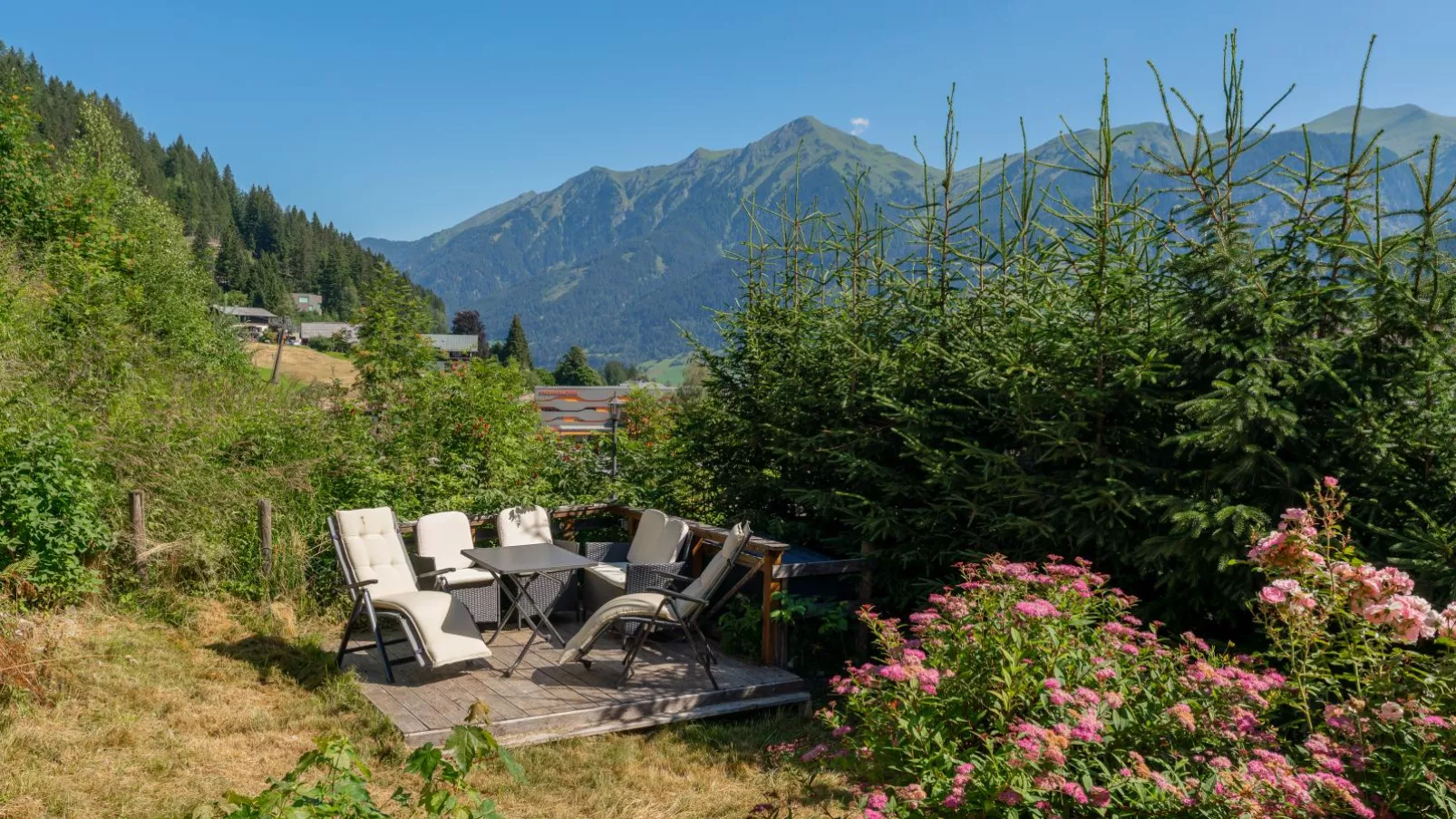 Hütte Taube-Gardens summer