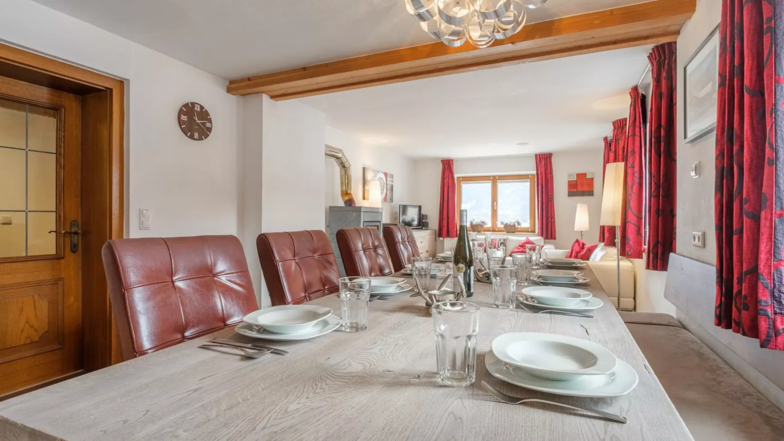 Kitzbüheler Alpen L-Dining room